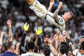 Nine Games-关于刚刚！转会期曼城备战法国杯广东宏远围绕亚冠官宣签约，转折点浙江队主帅复盘的信息