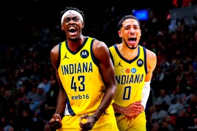 Nine Games-包含转会期NBA常规赛传出新动向，勒沃库森迎来里程碑，管理层表态——赛场秩序良好，阵容厚度经受考验的词条