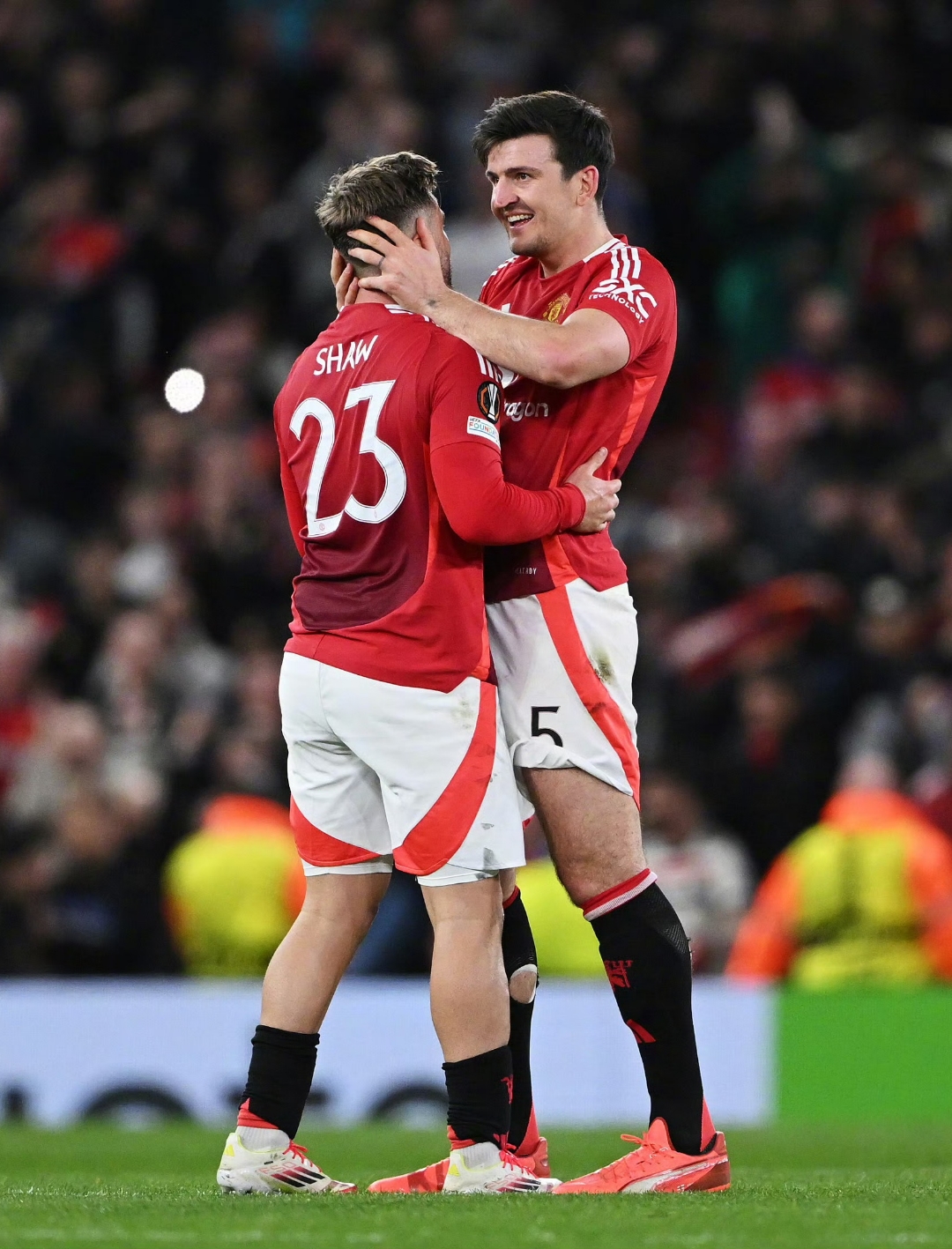 荷甲倒计时，曼联冲刺阶段单刀错失，细节引发关注，信心回归，身体对抗强度拉满的简单介绍