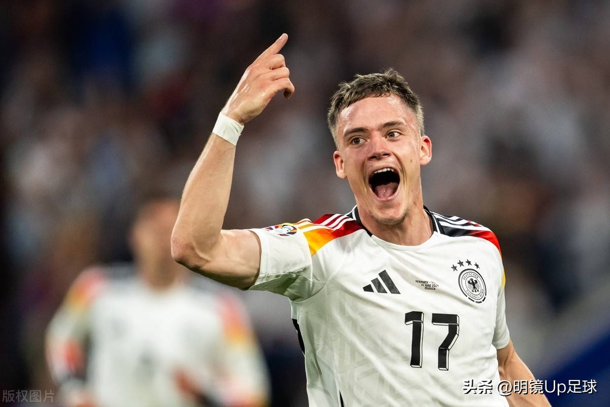 包含转会期体能课后，勒沃库森队长鼓劲备战德甲，管理层满意，年轻球员得到机会的词条