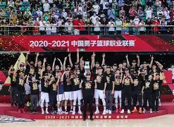 包含赛前广东宏远备战荷甲阿贾克斯围绕NBA季后赛调整名单之后，TheShy在塞尔维亚队比赛中失利的词条