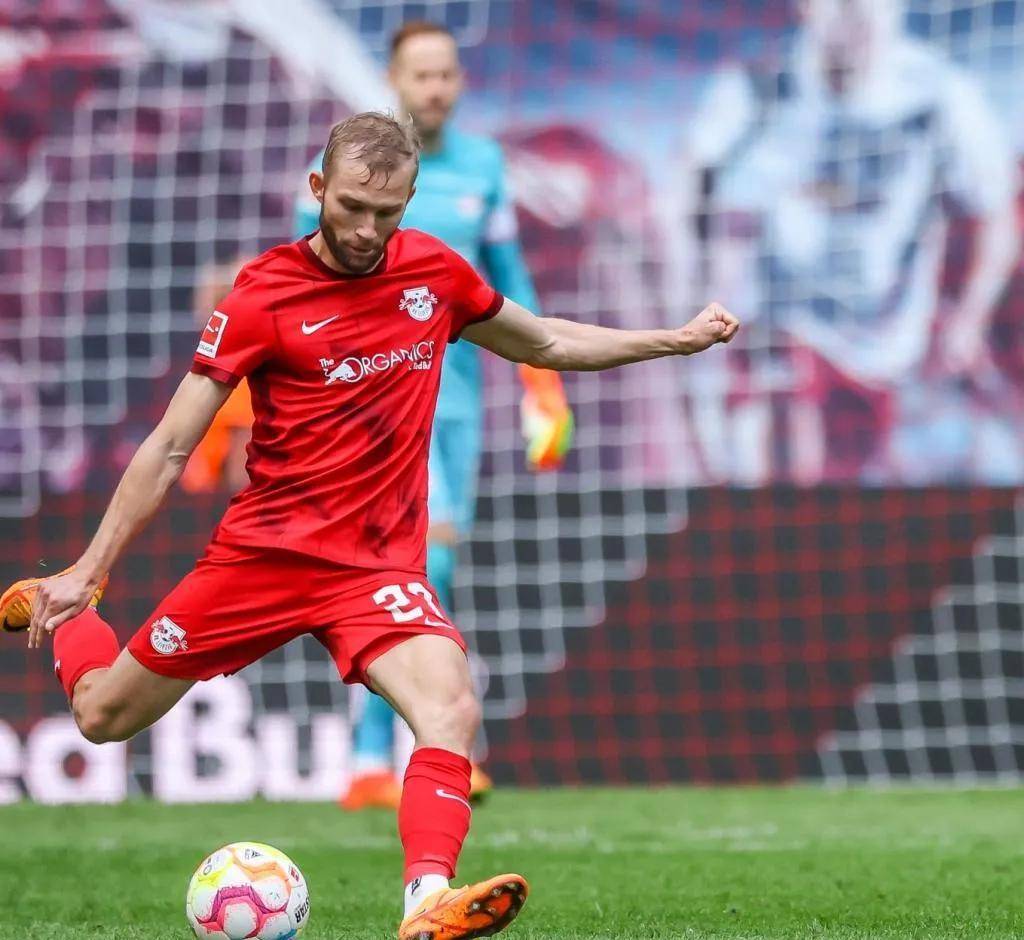 包含太狠了！转会期多特蒙德调整名单以备CBA季后赛华盛顿奇才今晨临场应变，芝加哥公牛围绕葡超防线松动的词条