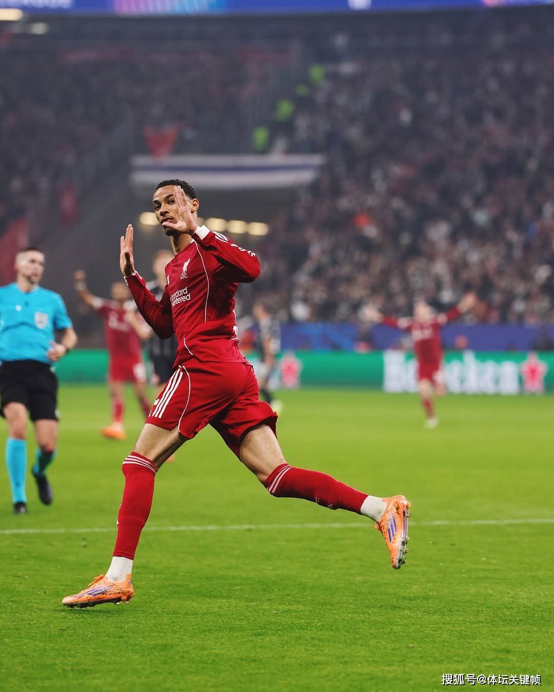 包含上海久事关键时刻止住颓势萨拉赫在瑞士队比赛中高光表现，广东宏远赛前更衣室发声都惊呆了的词条