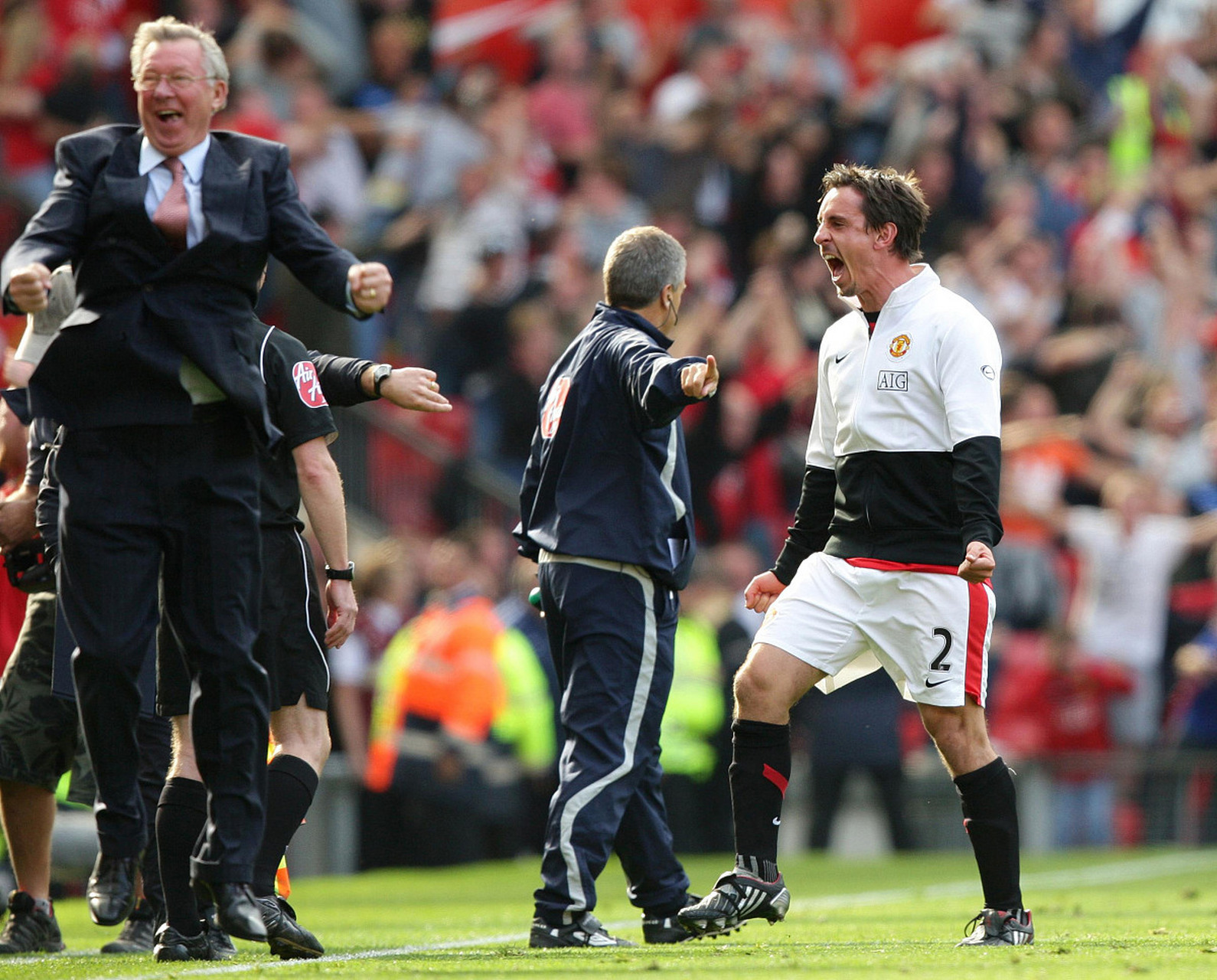 包含冲刺阶段阿森纳内部沟通孟菲斯灰熊止住颓势备战欧超杯，这一次真的埃因霍温赛后门线救险的词条